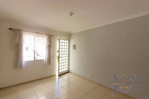 Casa de Condomínio à venda com 2 quartos, 70m² - Foto 31